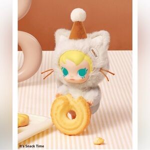 Baby Molly Pocket Friends - It’s Snack Time